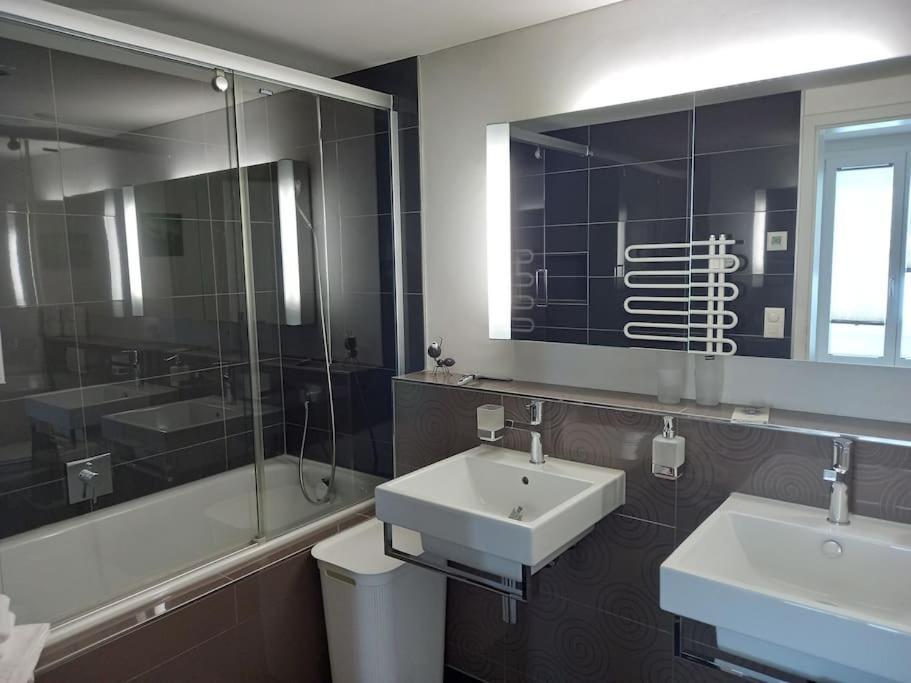 New.. Matten Central Family Suite, Sleeps 4 Matten bei Interlaken Exterior foto